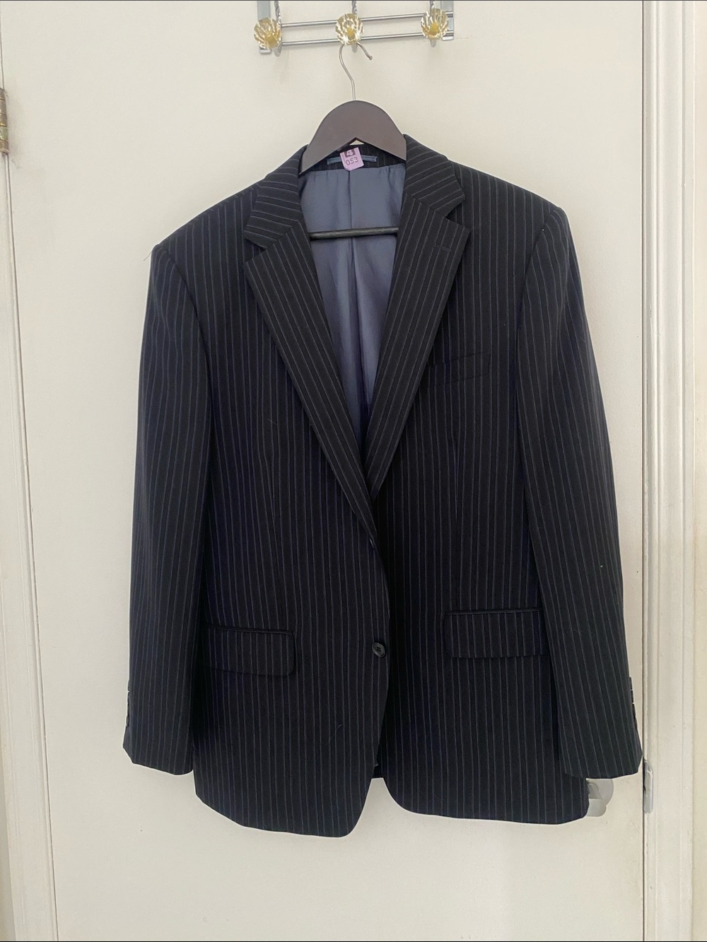 Classic Wool fully lined Navy Blue Pinstriped Single-Breasted Blazer 39R
